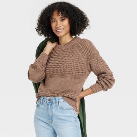 Universal Thread Sweaters 235 Universal Thread Women Crewneck